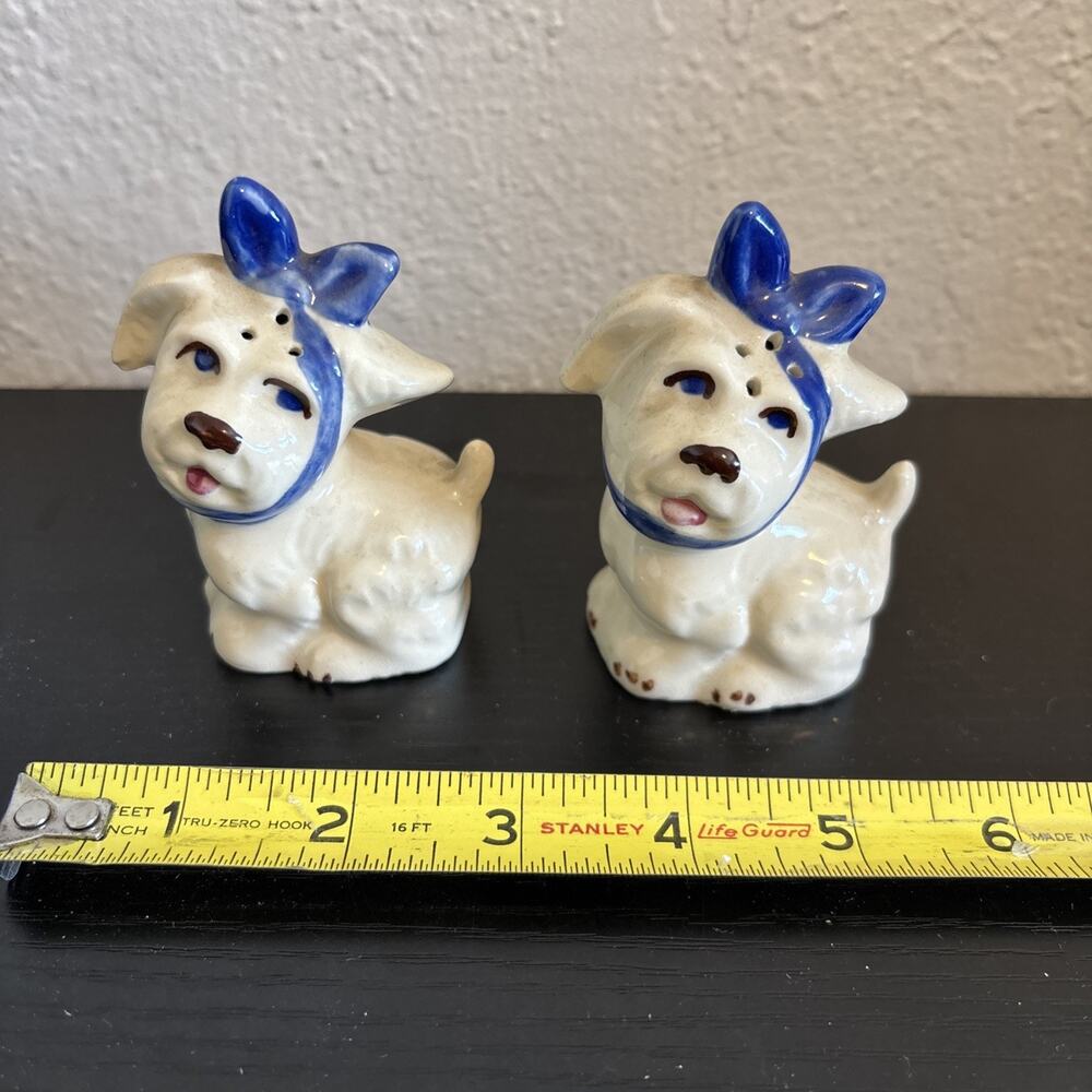 Vintage Shawnee Mugsy With A Toothache Dog salt and pepper shakers